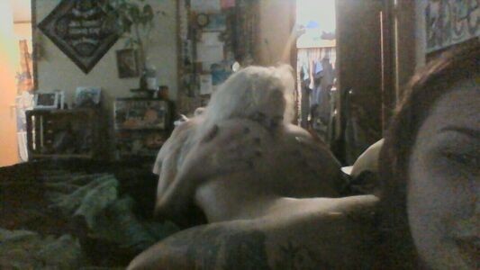 Ashlee Nova / ashleexnova