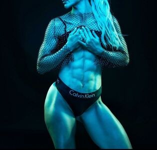 Kitty Lo / kittylo_fit / kittylofit