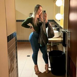 Jessica_bigbum / morethan2handsfull