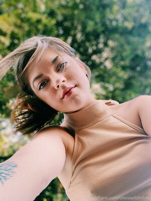 oliviawilde / oliviawildinfree