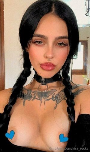 kira_rocks / kirarocksthehusky