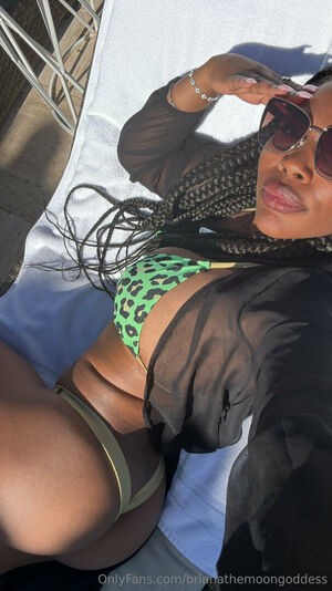 brianathemoongoddess / missmoongoddess