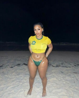 Foreignnashh / foreignashh