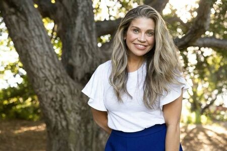 Danielle Fishel / daniellefishel