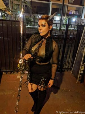 irisreigns / irisreins