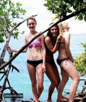 Cleo Abram / cleoabram