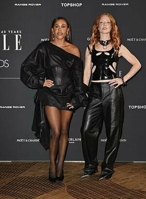 Jess Glynne / jessglynne