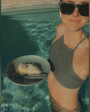 Issy Austi / IssyAusti