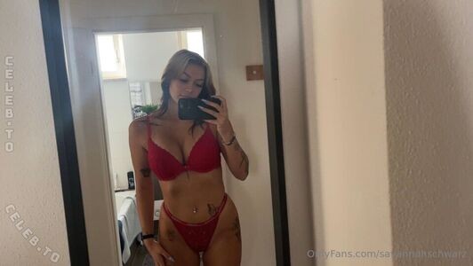 SavannahSchwarz / diesavannahschwarz