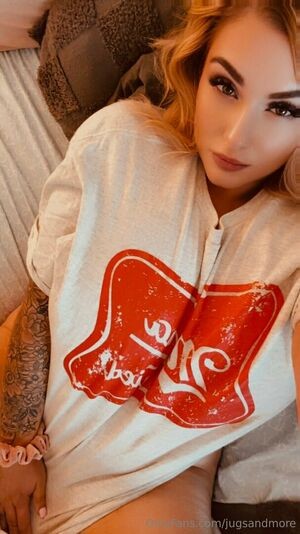 mamahailstorm / mamahailstormofficial