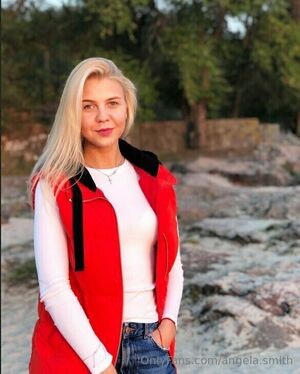 angela.smith / angelaysmith