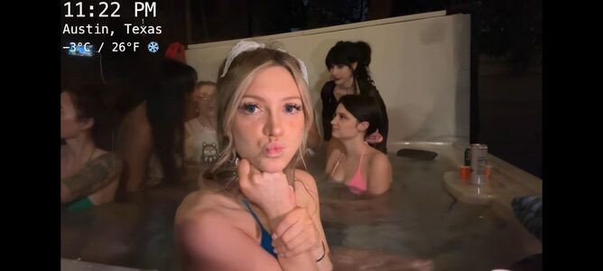 Kimcella / Kimmee / kimmee.tv / kimmeetv / kimmeex