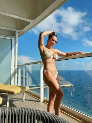 Beth Freeman / bethfreemanart / bethfreemanartist / extrabeth