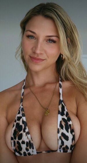 brooke.thomas / brookelthomas