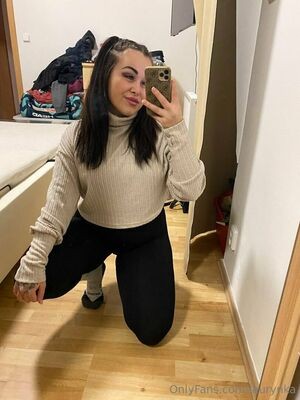 laurynka / laurynkaaa