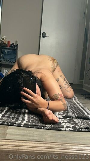 its__nessa / its_nessa123