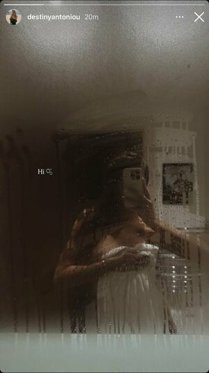 Daisy Anderson / daisanderson