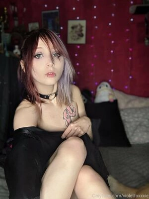 violetfoxxxie