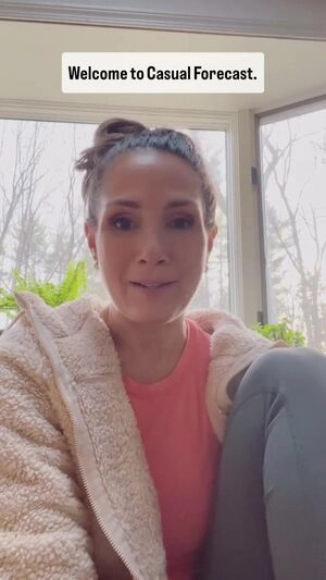 Hot News Weather Babes