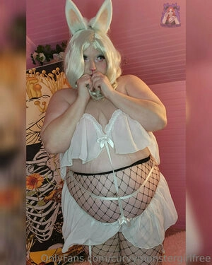 curvymonstergirlfree