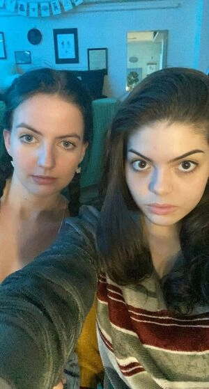 madelyn.whitehead / madelynwhitehead / u298282987