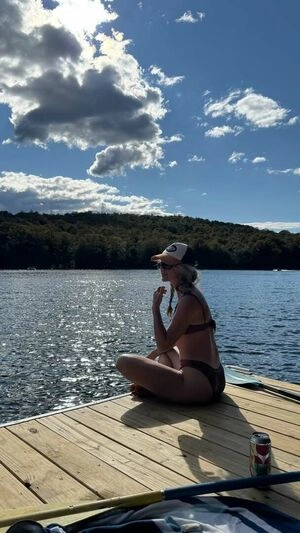 Brec Bassinger / brec_bassinger / brecbassinger