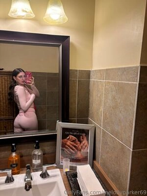 iloveconch / melodyparker69