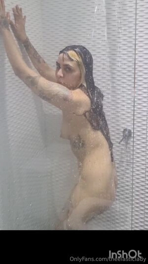 theelasticlady / theladyleshea