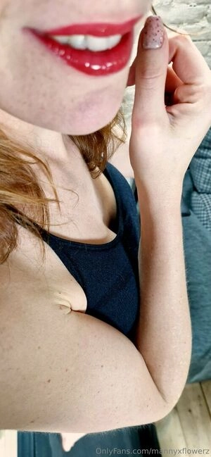 manny.flowers / mannyxflowerz