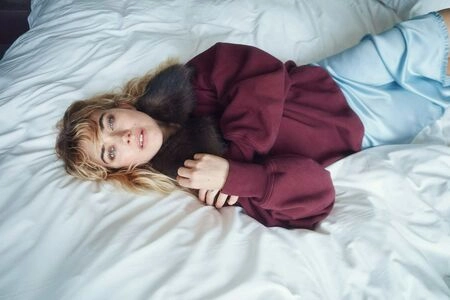 Imogen Poots / impoots