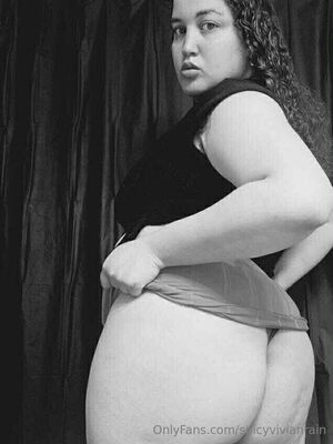 miesey2wavy / spicyvivianrain