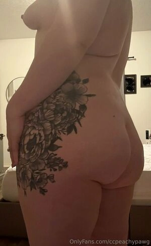 ccpeachypawg / lilpeachypeach