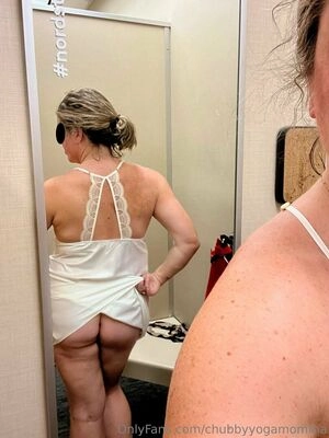 Chubbyyogamom / Chubbyyogamomma