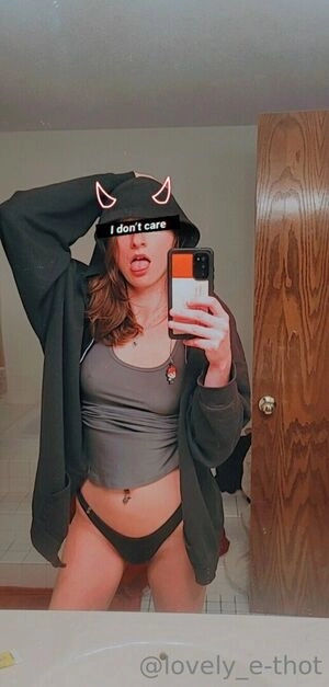 lovel-e-thot / satans_sister