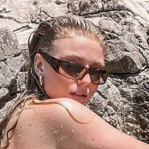 Lleona Bauer / leonalulu / lleonabauer