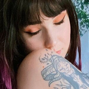 Cosmic_pixiee / LivPixie