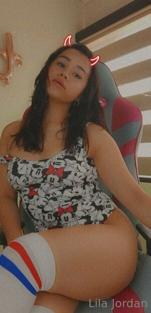 lilajordan / lilajordan_moon