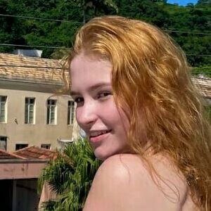 FuturisticJuror / teentaylor