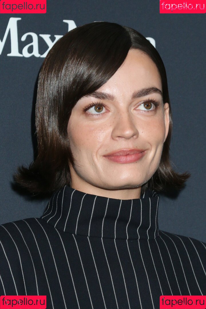 Emma Mackey Onlyfans Photo Gallery 