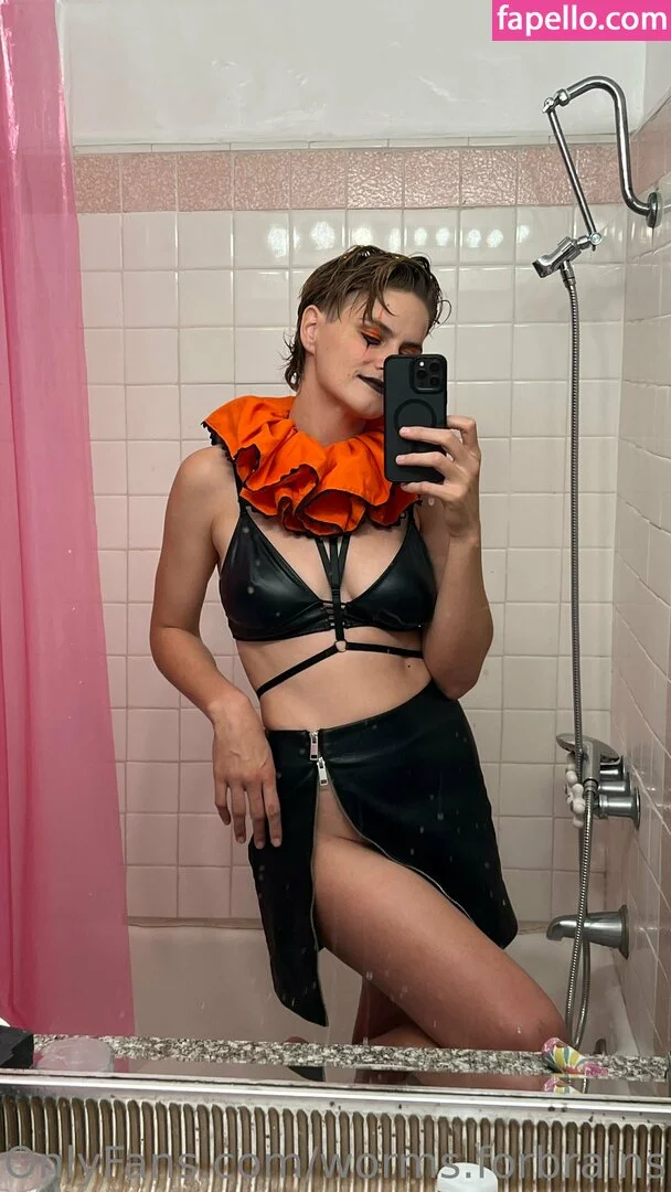 worms.forbrains Onlyfans Photo Gallery 