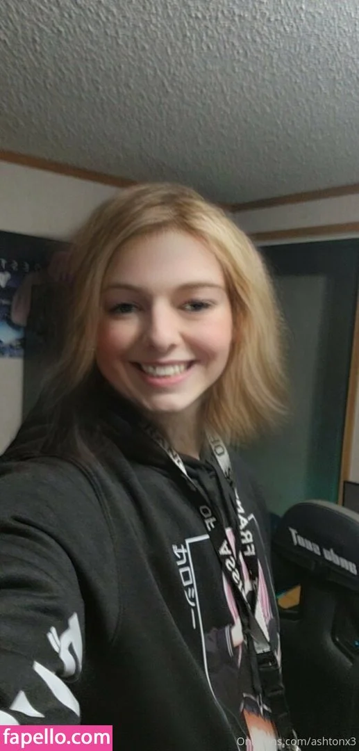ashtonx3 Onlyfans Photo Gallery 