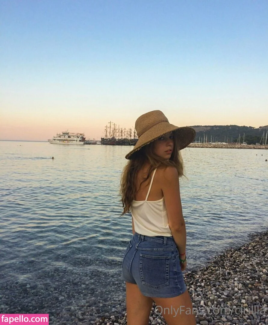 cirillla Onlyfans Photo Gallery 