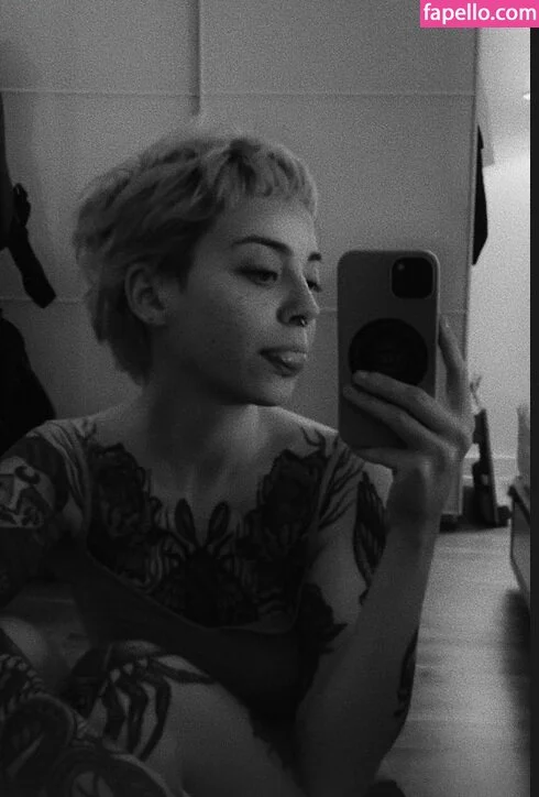 Julia Crds Onlyfans Photo Gallery 