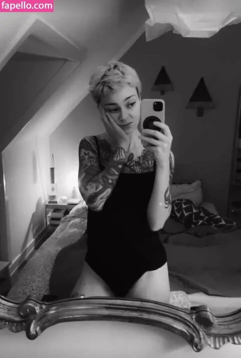 Julia Crds Onlyfans Photo Gallery 