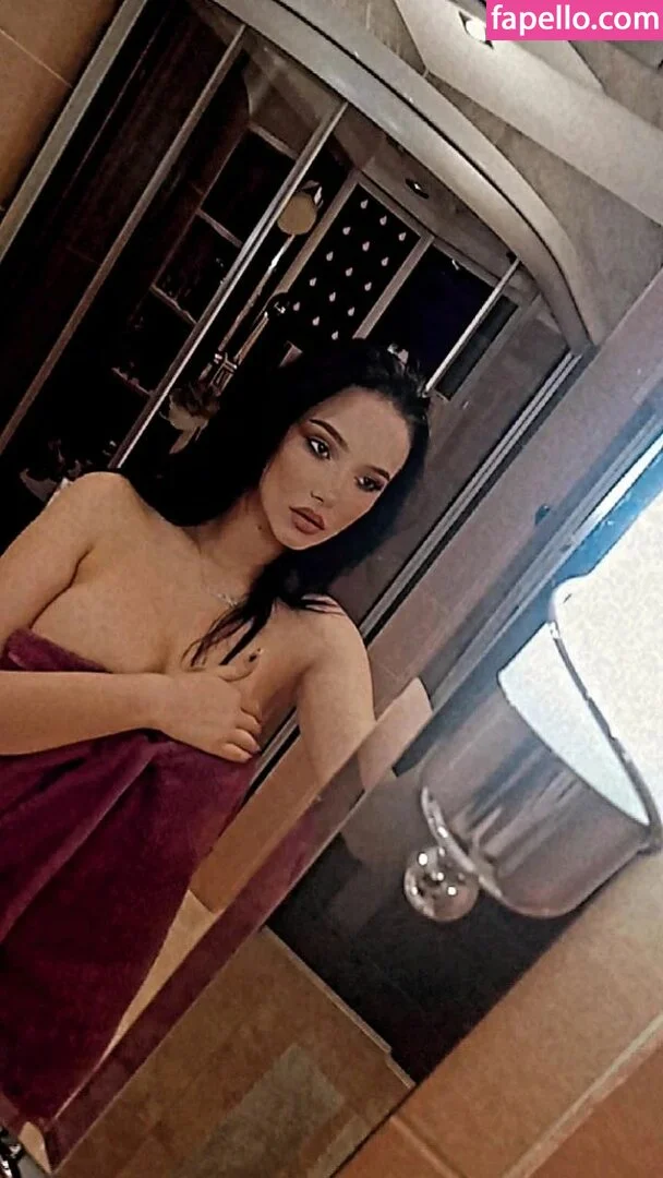 alina03m Onlyfans Photo Gallery 