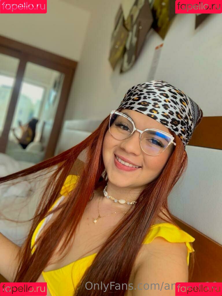 angiem10 Onlyfans Photo Gallery 