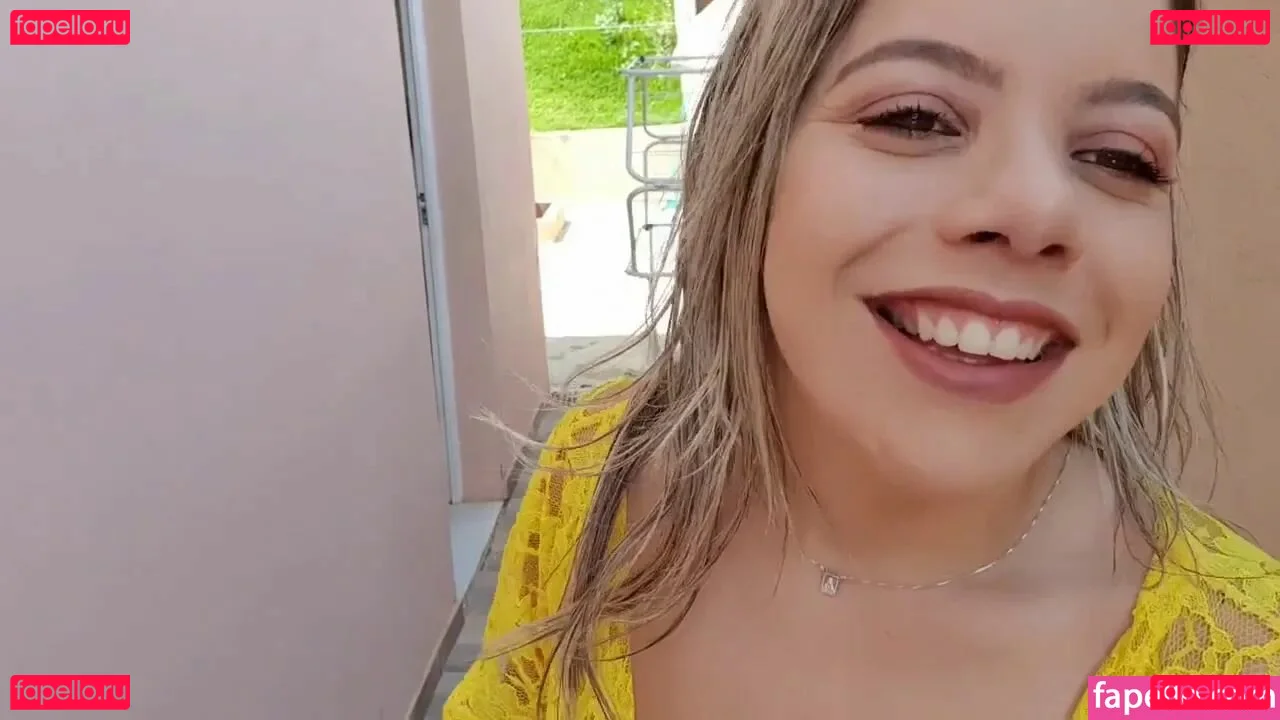 Mia.3 Onlyfans Photo Gallery 