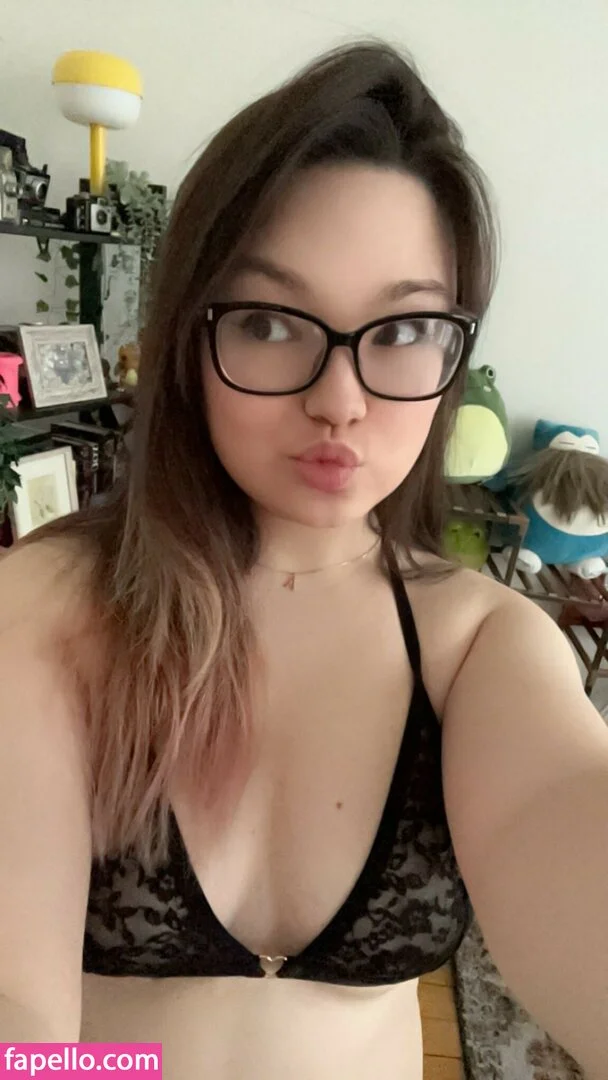 Strawbre Onlyfans Photo Gallery 