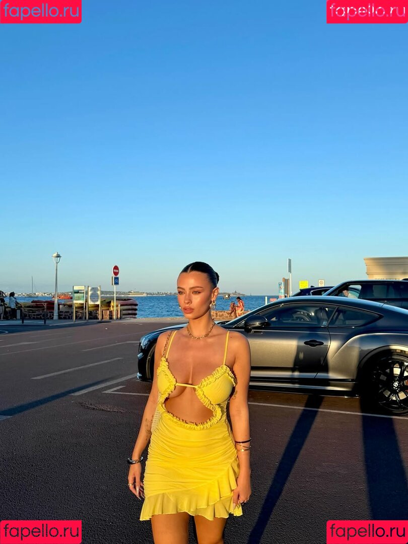 Shay Baradut Onlyfans Photo Gallery 