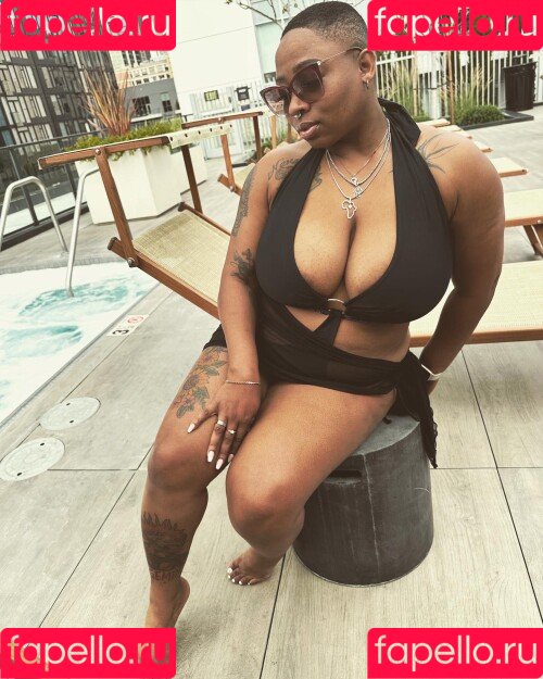 LyssaLaird Onlyfans Photo Gallery 